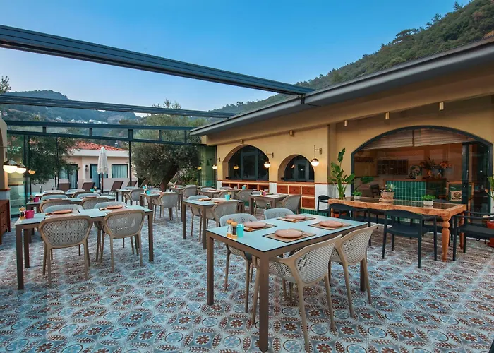 Z Exclusive Hotel And Villas