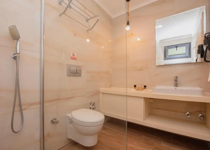 Z Exclusive Hotel And Villas